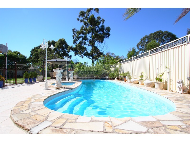 48 Yachtsman Drive, Chipping Norton NSW 2170