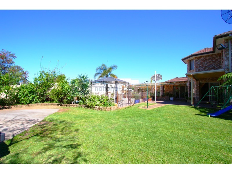 48 Yachtsman Drive, Chipping Norton NSW 2170