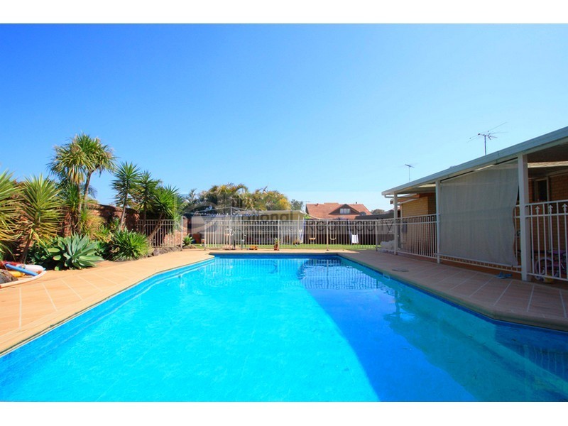 5 Holly Avenue, Chipping Norton NSW 2170