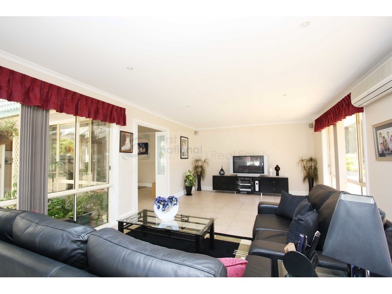 23 Sanctuary Place, Chipping Norton NSW 2170