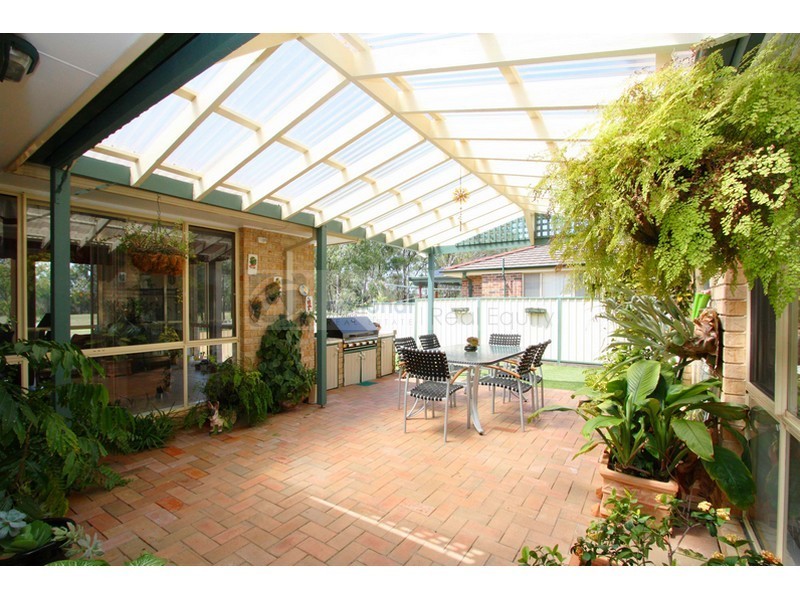 23 Sanctuary Place, Chipping Norton NSW 2170