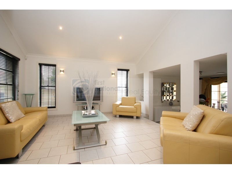 3 Sea Spray Court, Chipping Norton NSW 2170