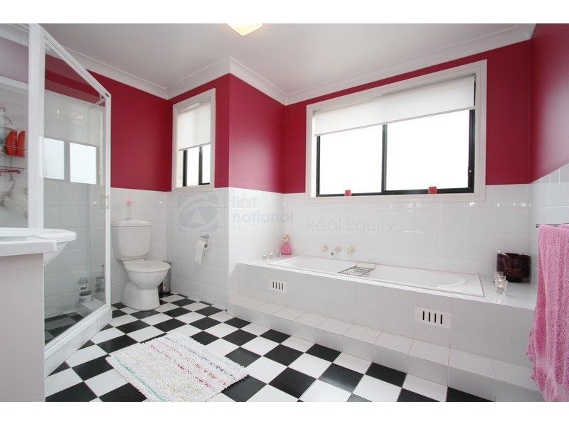 3 Sea Spray Court, Chipping Norton NSW 2170