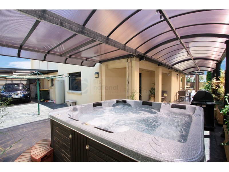 3 Sea Spray Court, Chipping Norton NSW 2170