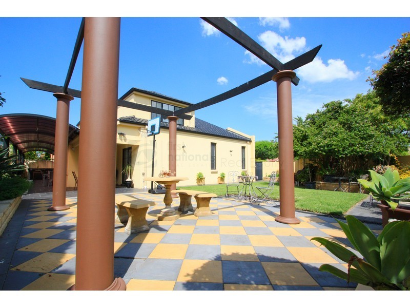 3 Sea Spray Court, Chipping Norton NSW 2170