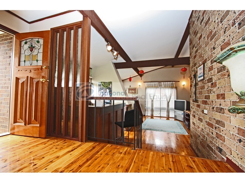 34 Bungarra Crescent, Chipping Norton NSW 2170