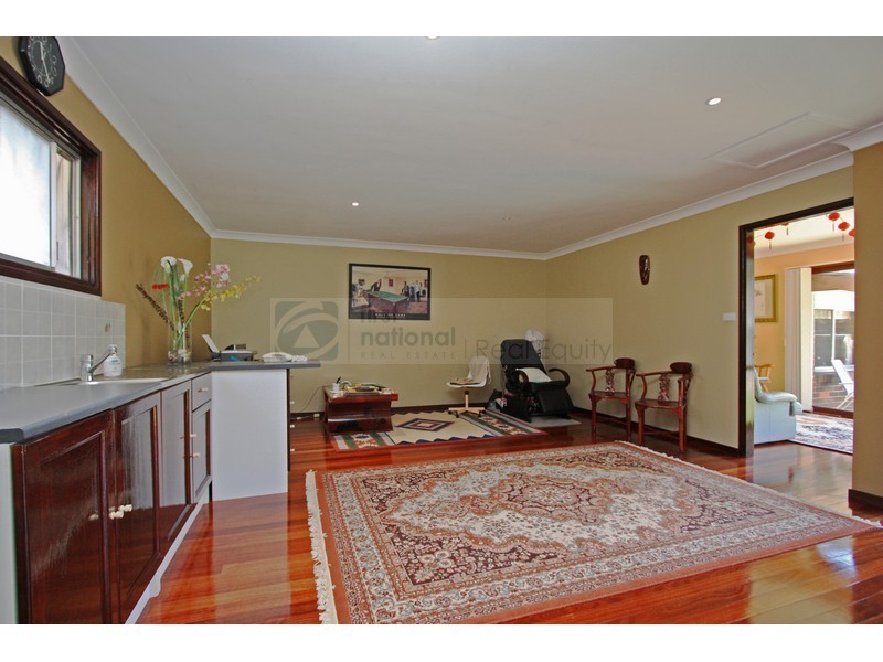 34 Bungarra Crescent, Chipping Norton NSW 2170