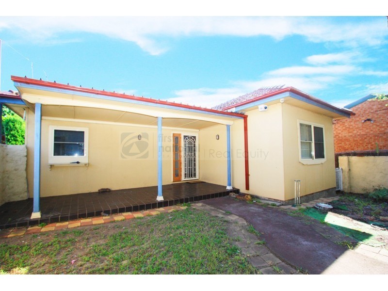 772 Henry Lawson Drive, Picnic Point NSW 2213