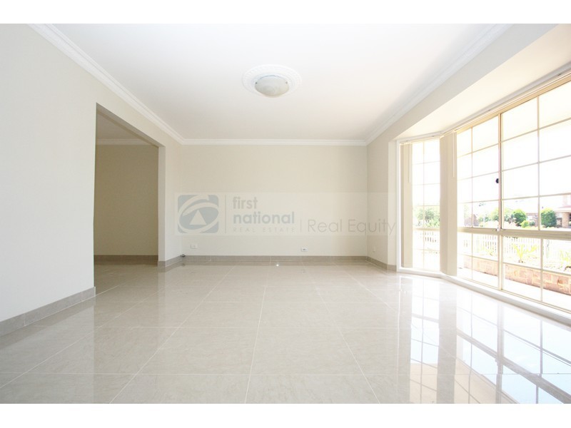 17 Wendlebury Road, Chipping Norton NSW 2170