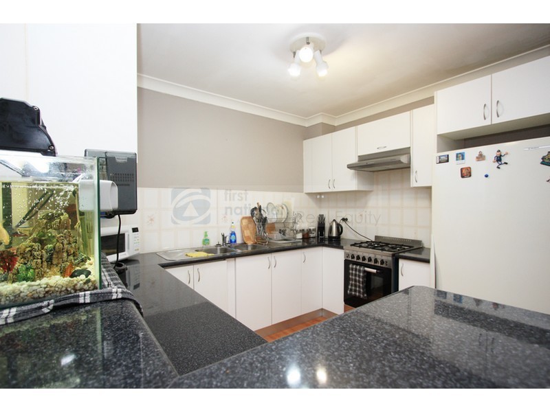 13/12 Frank Oliveri Drive, Chipping Norton NSW 2170