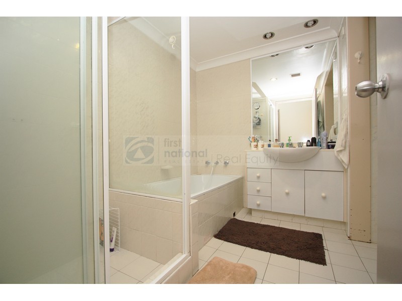 13/12 Frank Oliveri Drive, Chipping Norton NSW 2170