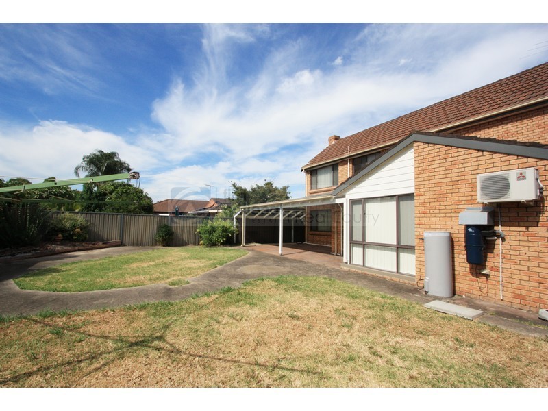 52 Epsom Road, Chipping Norton NSW 2170