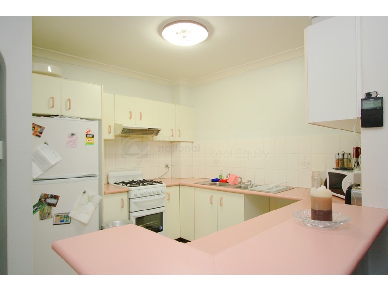 10/2 Mead Drive, Chipping Norton NSW 2170