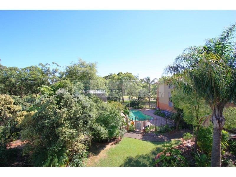 10/2 Mead Drive, Chipping Norton NSW 2170