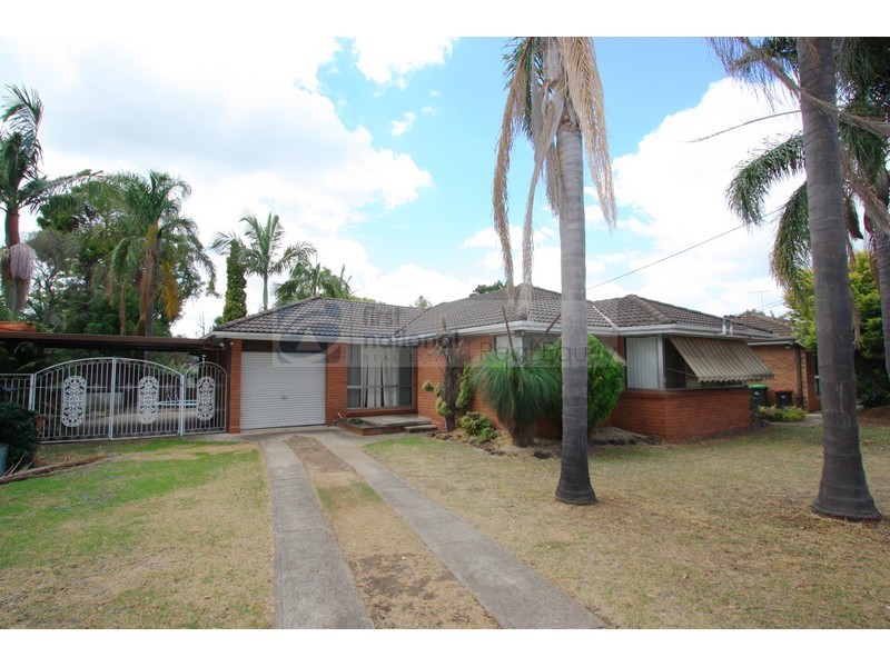 87 Bungarra Crescent, Chipping Norton NSW 2170