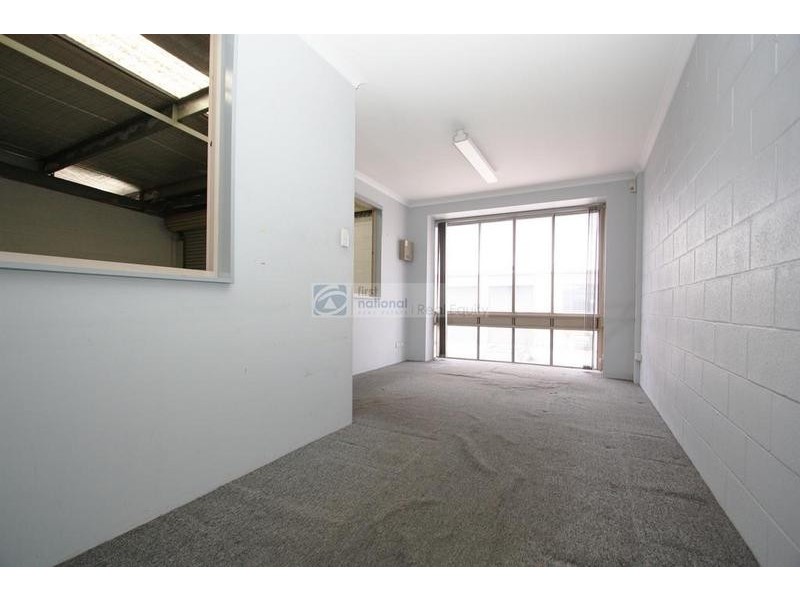 17/6 Barry Road, Chipping Norton NSW 2170