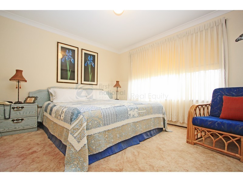 11 Stowe Court, Wattle Grove NSW 2173