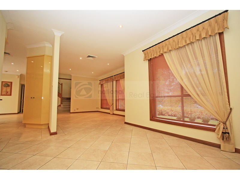 85 Central Avenue, Chipping Norton NSW 2170