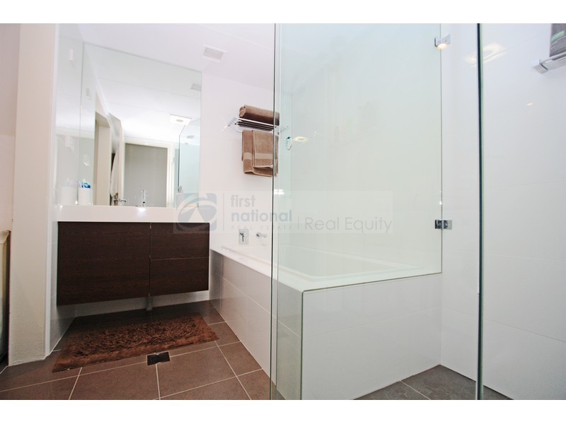 4/6 Mead Drive, Chipping Norton NSW 2170