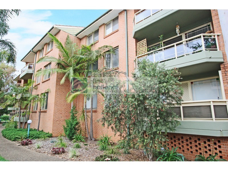 4/6 Mead Drive, Chipping Norton NSW 2170