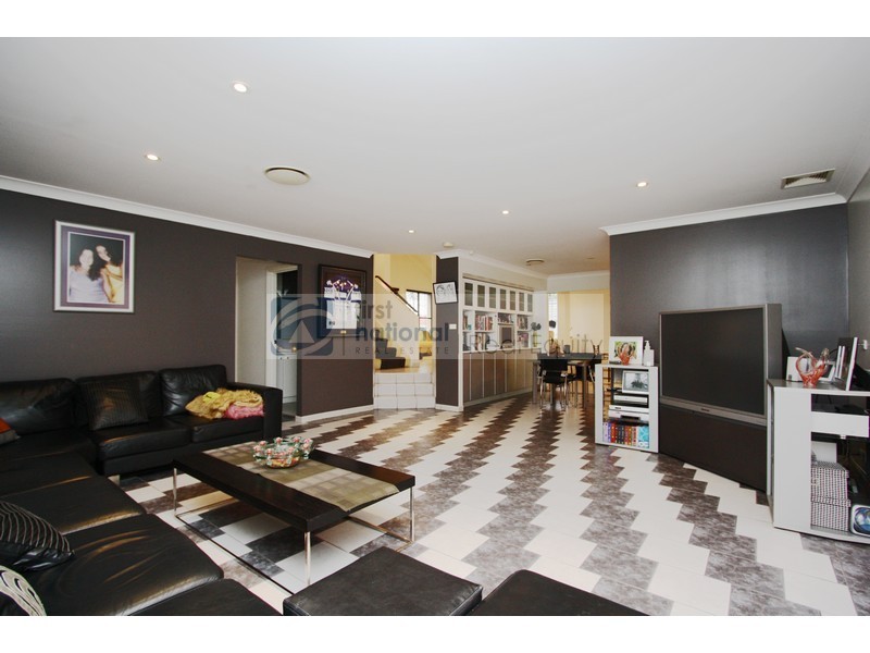 3 Sea Spray Court, Chipping Norton NSW 2170