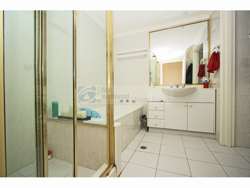 8/7 Mead Drive, Chipping Norton NSW 2170