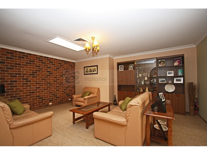 16 Padbury Street, Chipping Norton NSW 2170