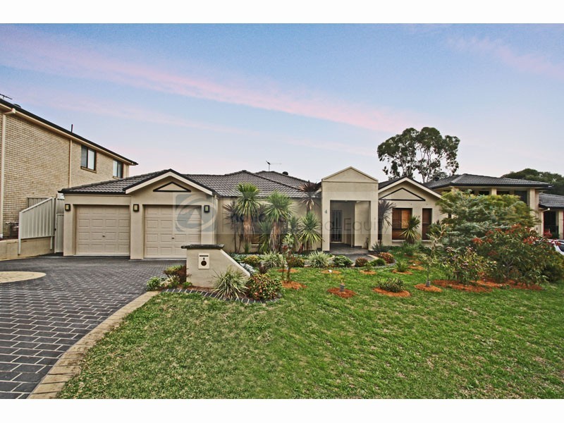 4 Restio Court, Voyager Point NSW 2172