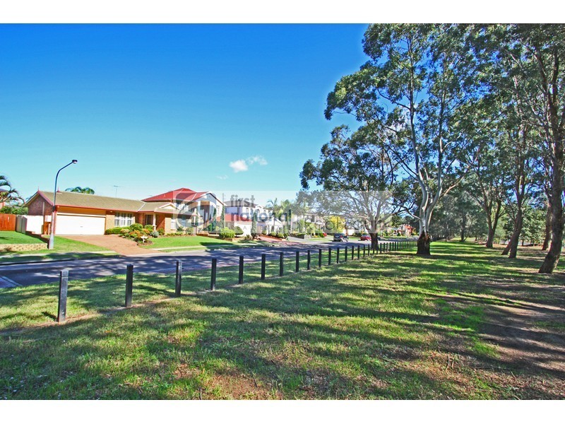 119 Ascot Drive, Chipping Norton NSW 2170
