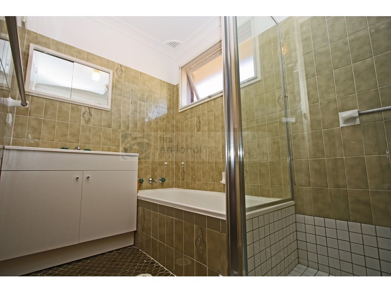 8 Astor Street, Moorebank NSW 2170