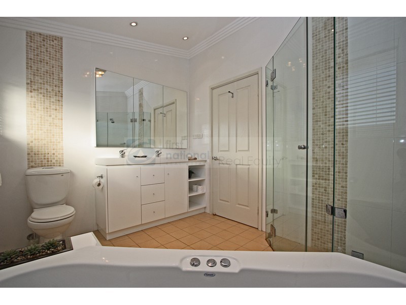 1 Witham Place, Chipping Norton NSW 2170