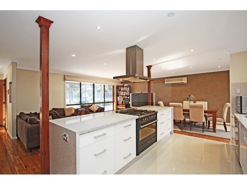 10 Boolarong Avenue, Chipping Norton NSW 2170