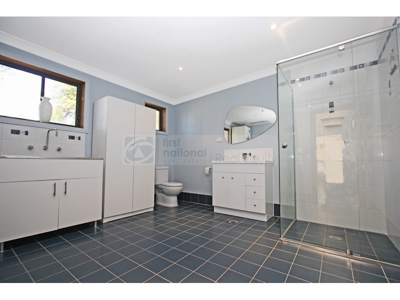 10 Boolarong Avenue, Chipping Norton NSW 2170