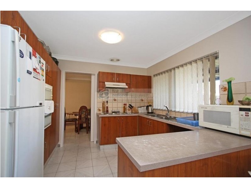 8 Padbury Street, Chipping Norton NSW 2170