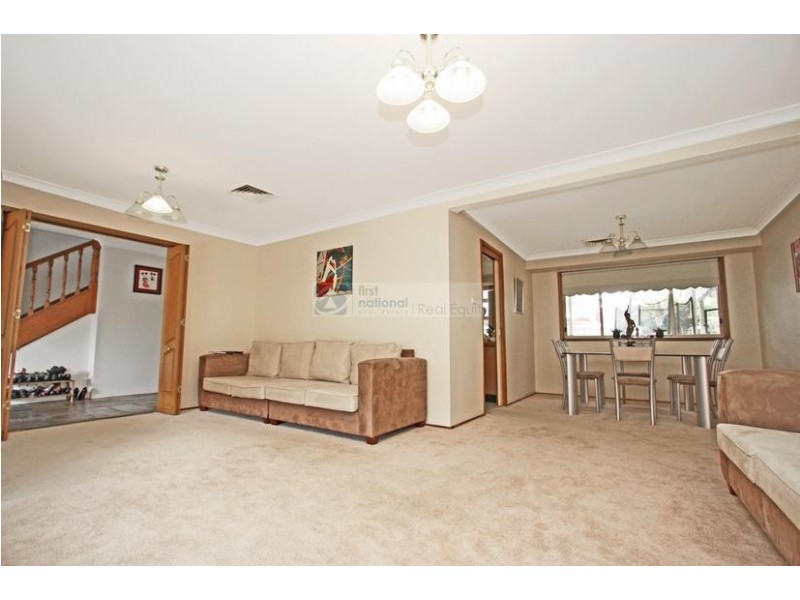 78 Rugby Crescent, Chipping Norton NSW 2170