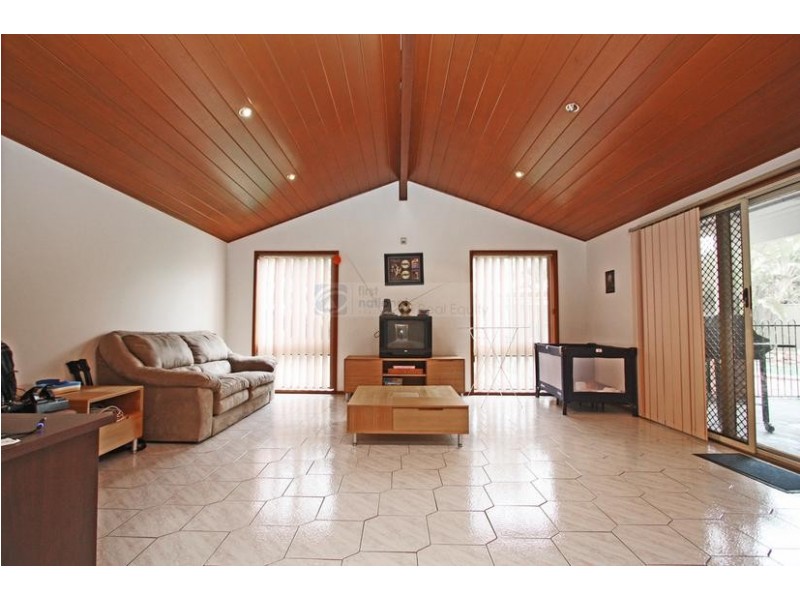 78 Rugby Crescent, Chipping Norton NSW 2170