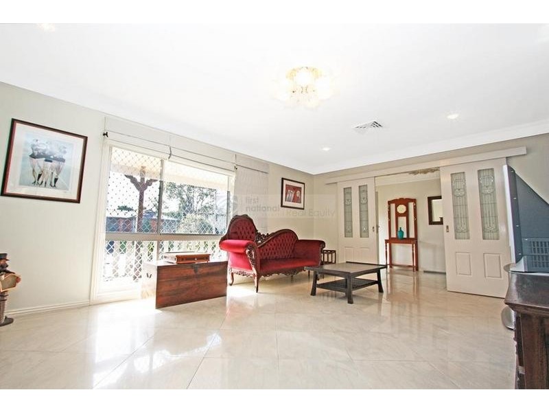 100 Renton Avenue, Moorebank NSW 2170