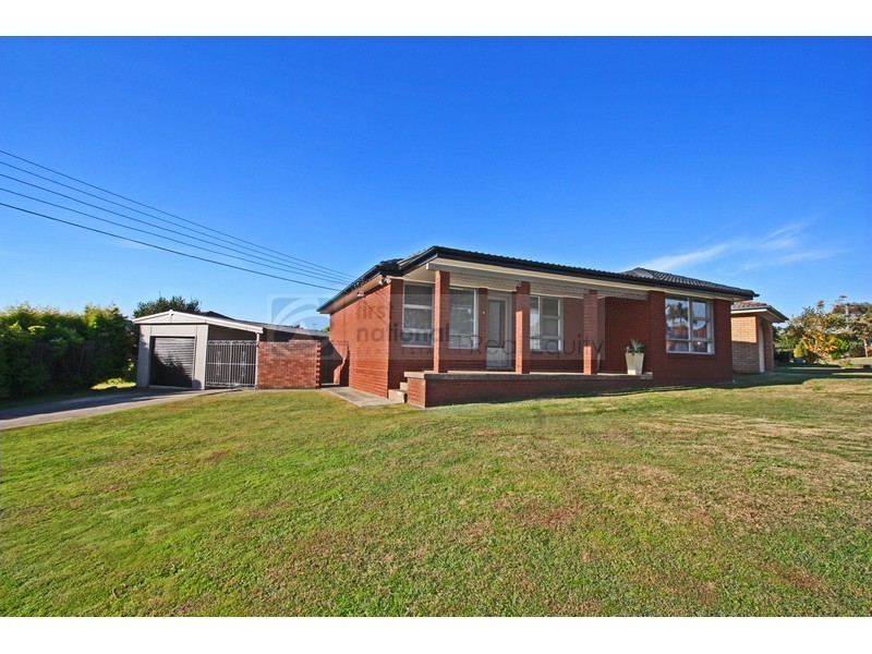 8 Astor Street, Moorebank NSW 2170