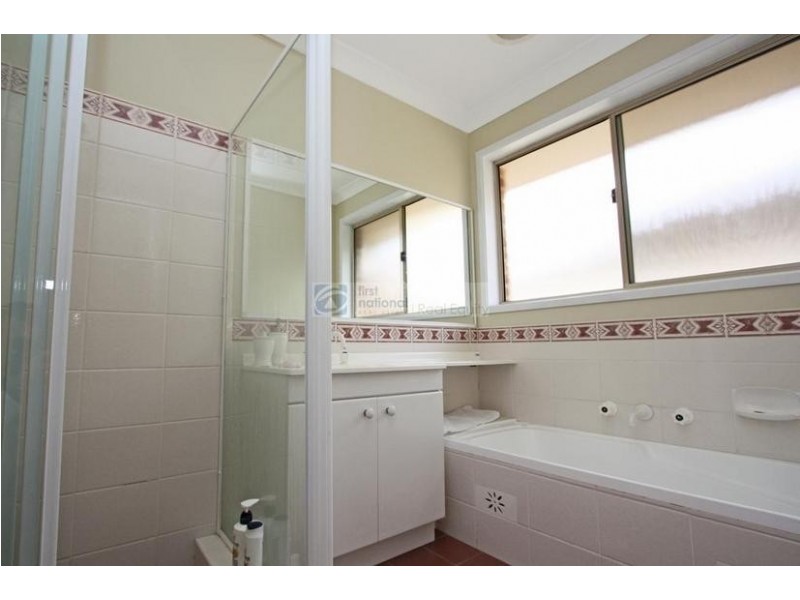 7 Brickendon Court, Wattle Grove NSW 2173