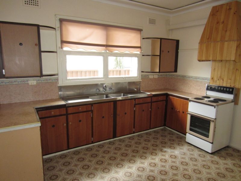 13 Nuwarra Road, Chipping Norton NSW 2170