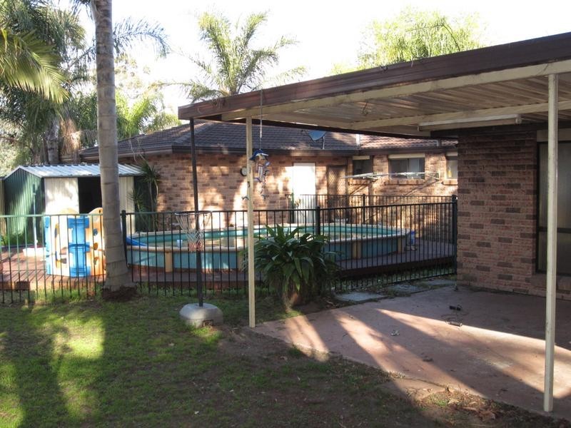 4 Rudham Place, Chipping Norton NSW 2170