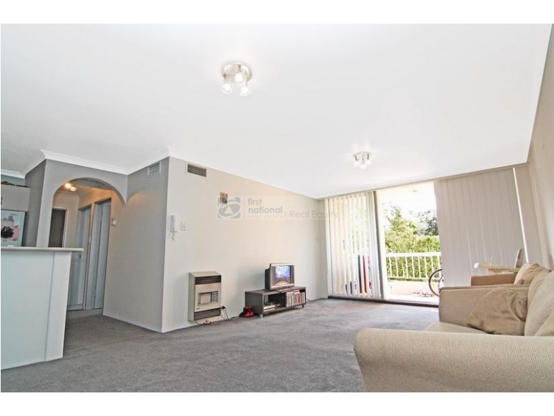 19/2 Mead Drive, Chipping Norton NSW 2170