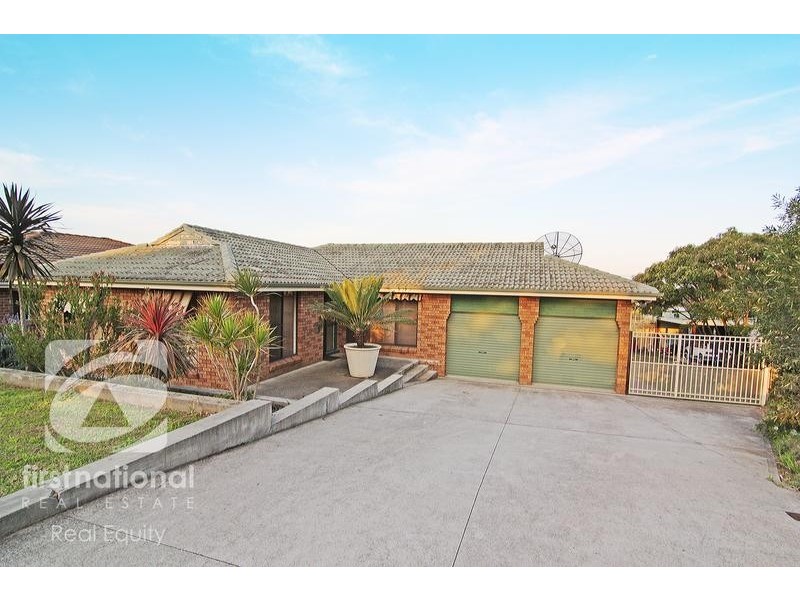 21 Malinya Crescent, Moorebank NSW 2170