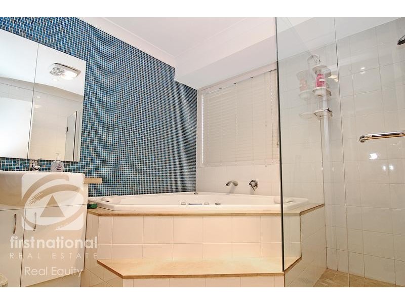 21 Malinya Crescent, Moorebank NSW 2170