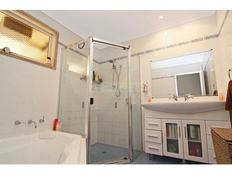 5 Holly Avenue, Chipping Norton NSW 2170