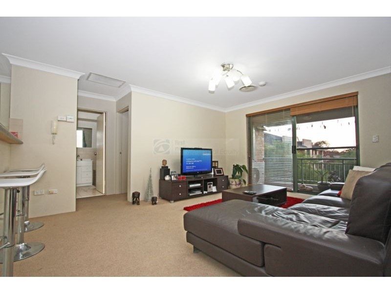 31/211 Mead Place, Chipping Norton NSW 2170