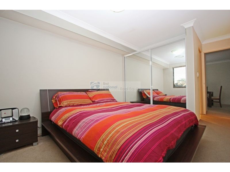 31/211 Mead Place, Chipping Norton NSW 2170