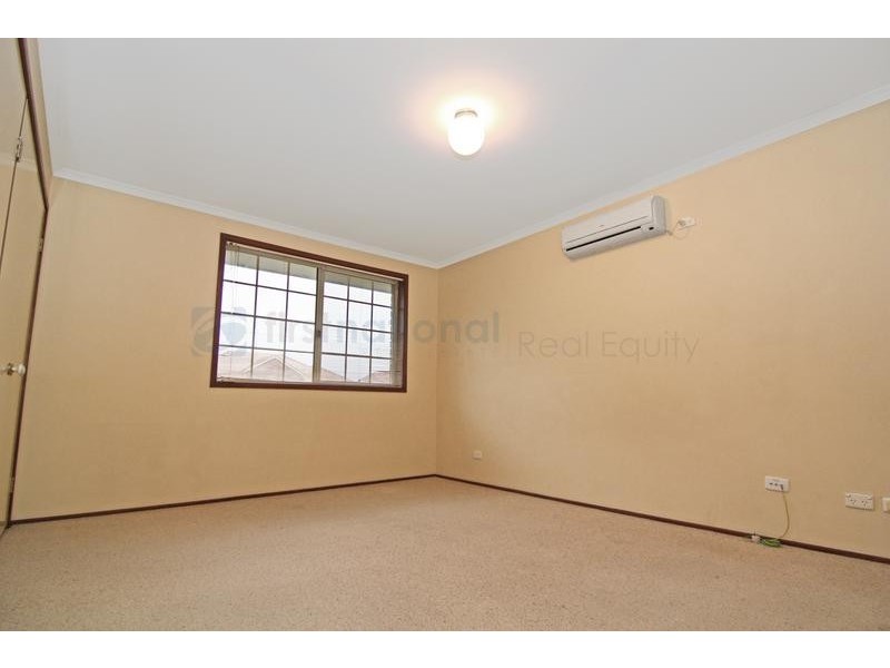 68a Nottingham Crescent, Chipping Norton NSW 2170