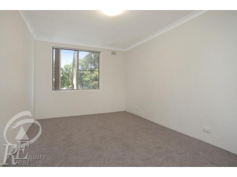 25/4 Mead Drive, Chipping Norton NSW 2170