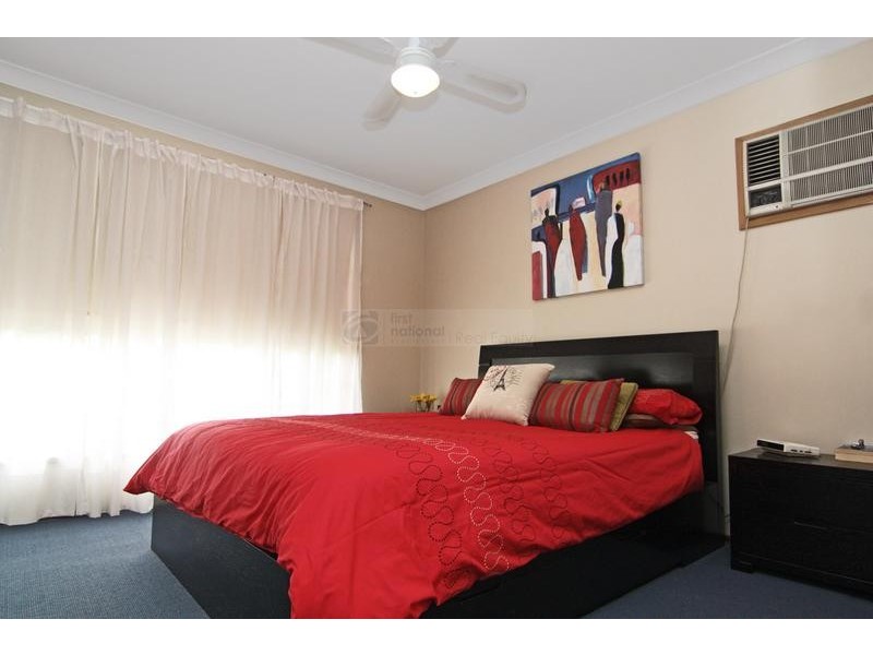 4 Beltana Court, Wattle Grove NSW 2173